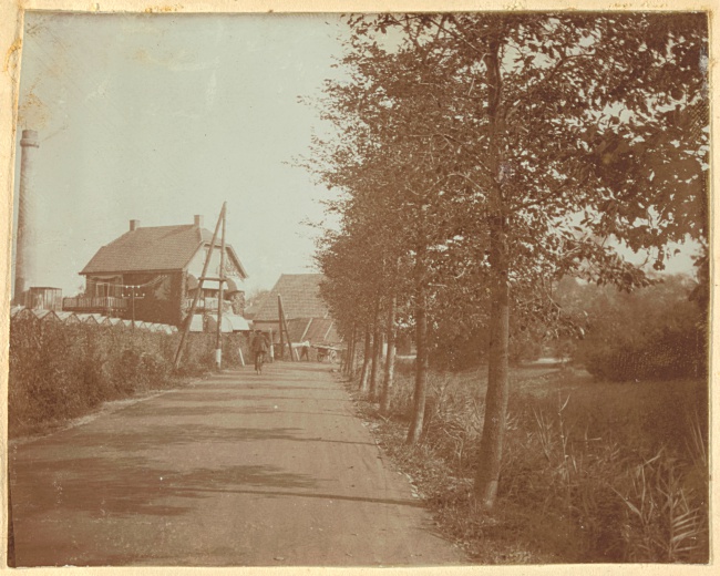 De verbeterde provinciale weg in Oostvoorne, 1930