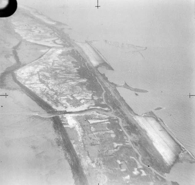De Watersnoodramp van 1953. Een groot deel van Goeree-Overflakkee is overstroomd. Foto Rijkswaterstaat.