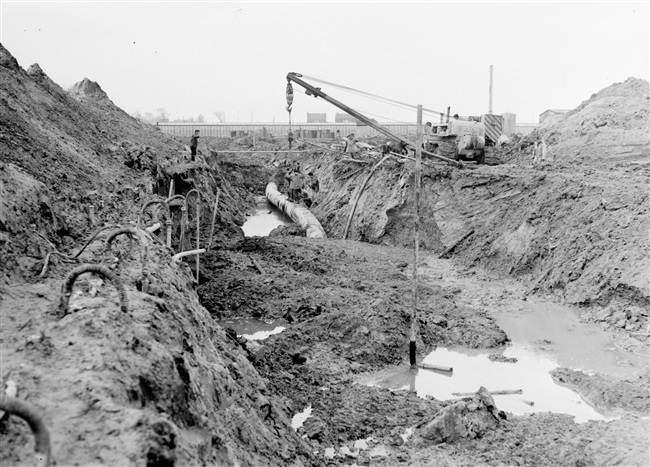 Boring van de Gasunie aan de Prinses Beatrixlaan, de vroegere provinciale weg nr. 15 tussen Delft en Rijswijk.