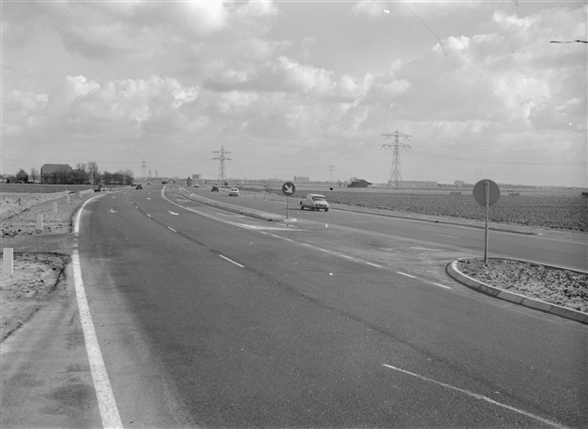 S32 aansluiting Geervliet; kruising Groene Kruisweg met de Oude Singel.