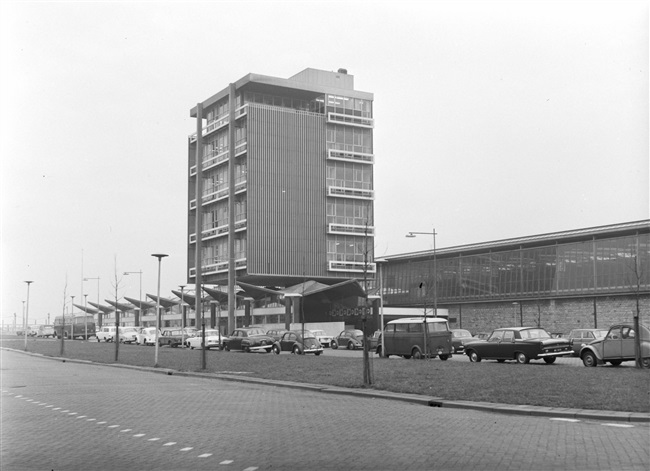 Stationsgebouw van de Nederlandse Spoorwegen