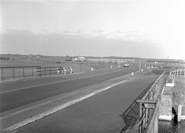 Tertiaire weg T2. De weg was onderdeel van het Tertiair Wegenplan in de provincie Zuid-Holland.