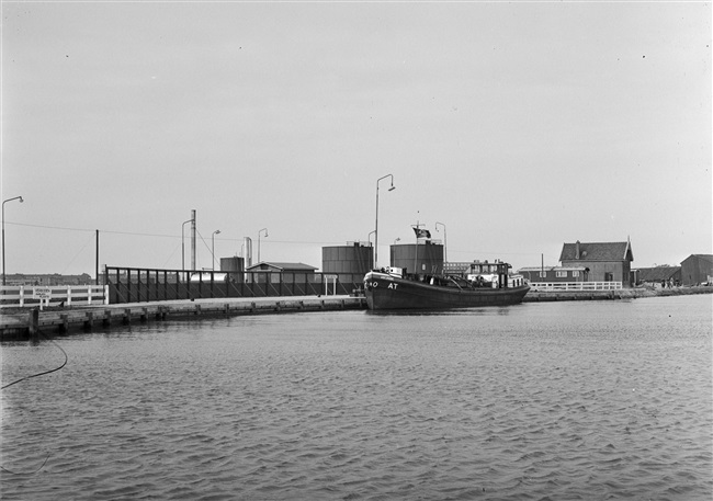 Oliehaven aan de Delftse Vliet