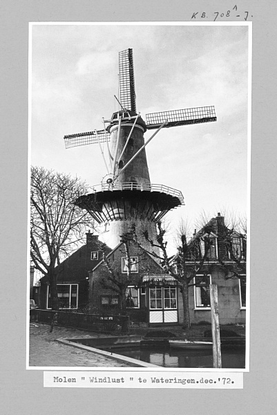 Korenmolen Windlust in Wateringen, 1972