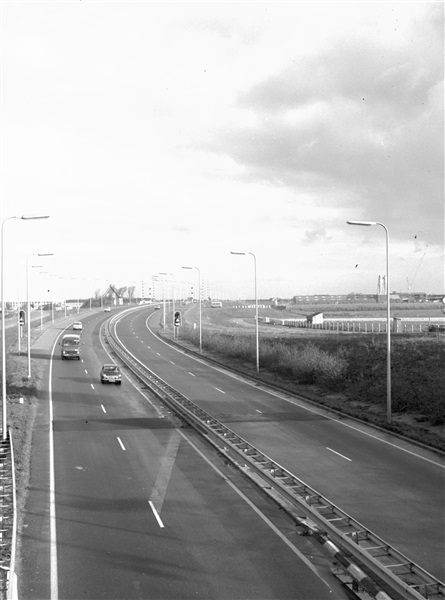 De provinciale weg S1/N206 in Katwijk, 1970