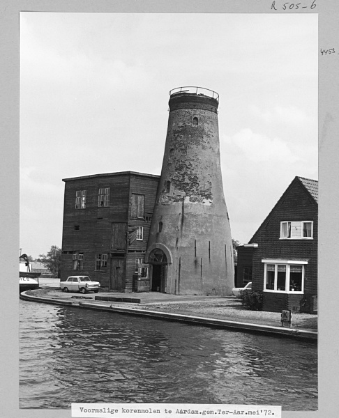 Korenmolen De Vlinder in Ter Aar (Aardam), 1972