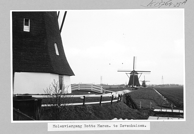 Molens Tweemanspolder nr. 3, 2 en 1 in Zevenhuizen, 1973