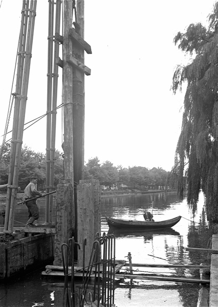 Remmingwerk van Sint Sebastiaansbrug in Delft, 1960