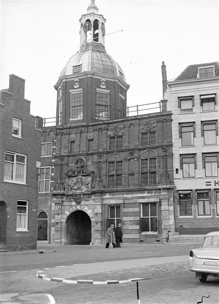 De Groothoofdspoort, een stadspoort van Dordrecht.