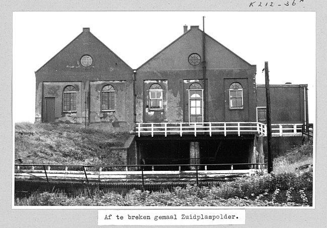 Gemaal Van Gennep in Nieuwerkerk aan den IJssel, 1968