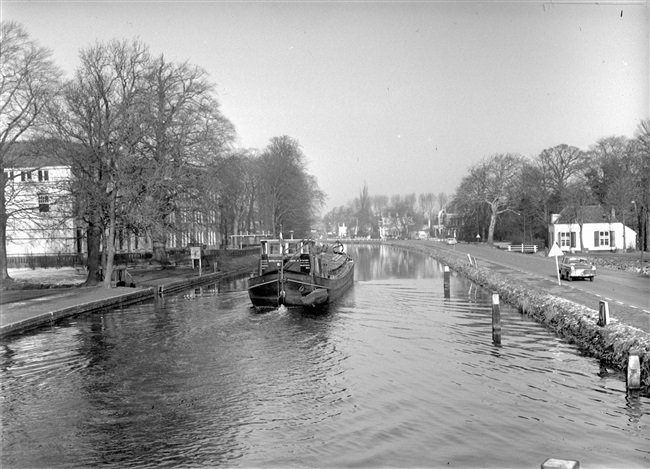 Het Rijn-Schiekanaal (provinciale vaarweg), beter bekend als de Vliet.