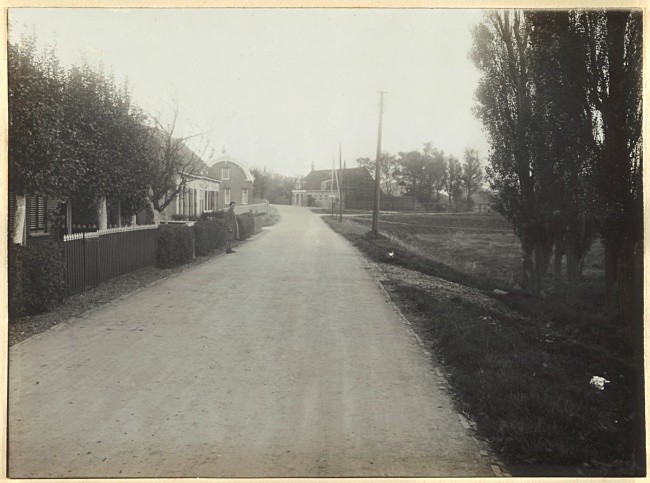 De verbeterde weg bij Simonshaven, 1931