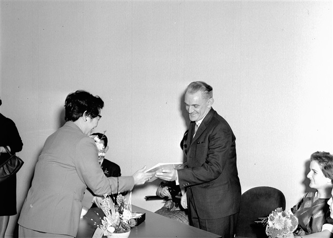 Ambtsjubileum van Th. Nicolaas in Den Haag, 1961