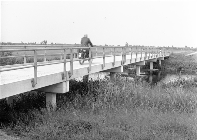Fietspad nr. 17. Door het aanleggen van fietspaden ontsluit de provincie Zuid-Holland poldergebieden voor recreatie.