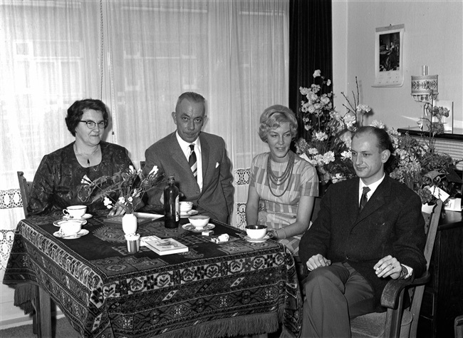 Ambtsjubileum van J. de Vos in Dordrecht, 1961