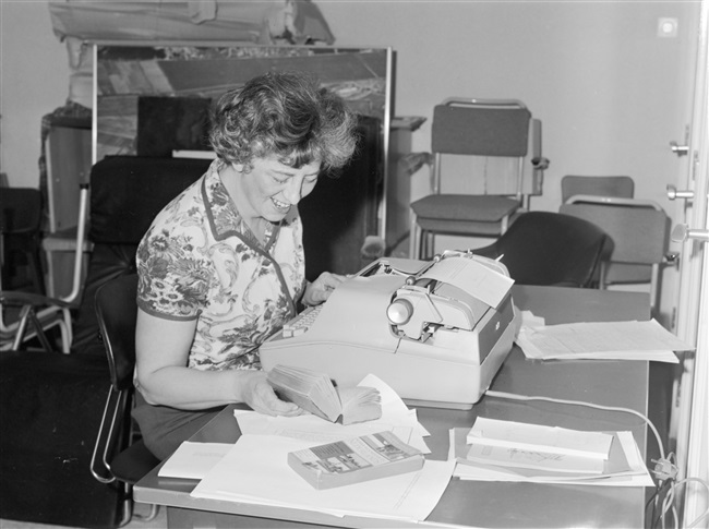 Radersma op het provinciehuis in Den Haag, 1967