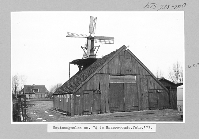 Zaagmolen no. 74/Dekkermolen in Hazerswoude-Dorp, 1973