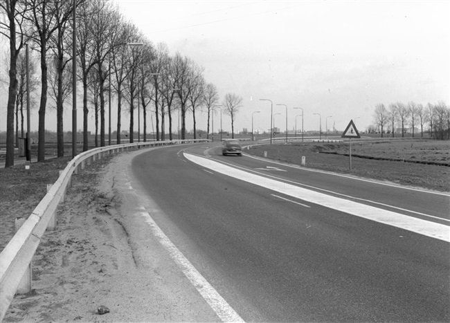 De S26 (huidige N457), aansluiting Noord Ringdijk
