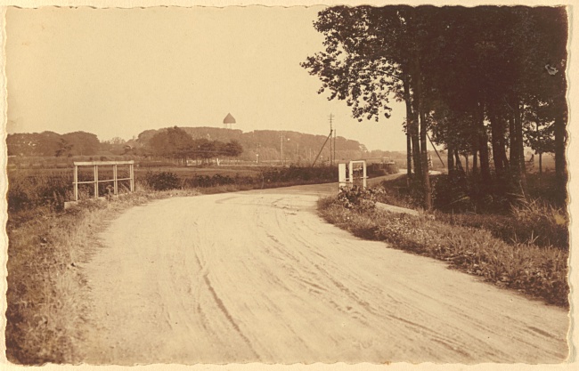 De provinciale weg wordt verbeterd bij Brielle, 1929
