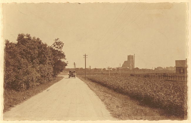 De provinciale weg wordt verbeterd bij Brielle, 1929