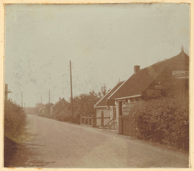 De verbeterde provinciale weg in Rockanje, 1930